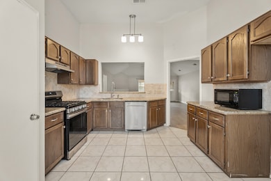 3510 Southdown Dr, Pearland, TX 77584 - photo 5