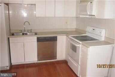 3005 Gatepost Ln, Herndon, VA 20171 - photo 7