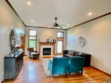 2736 SW Lagito Dr, Topeka, KS 66614 - photo 4