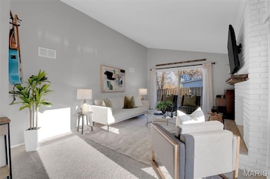 25 Montauk Dr, Saint Louis, MO 63146 - photo 2