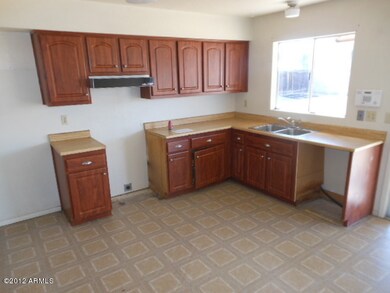 023-232441 Kitchen
