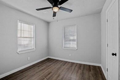 101 E Day St, Denison, TX 75021 - photo 3