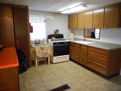 110 Hanrahan Ct, Matamoras, PA 18336 - photo 7