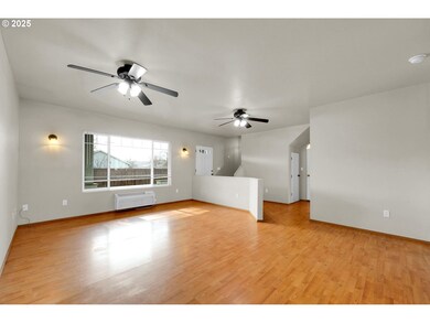 2015 2nd St, Springfield, OR 97477 - photo 7