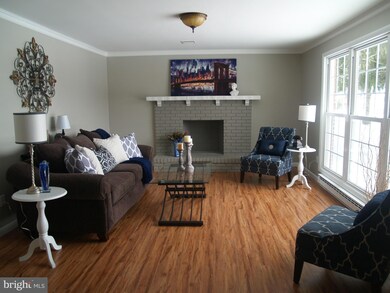 10808 Donelson Dr, Williamsport, MD 21795 - photo 2