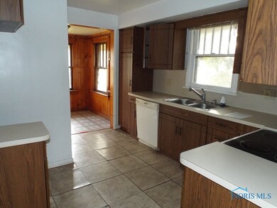 3006 121st St, Toledo, OH 43611 - photo 7