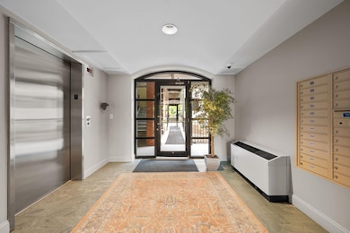 College & Battery unit 210, Burlington, VT 05401 - photo 3