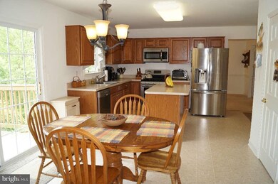 218 Riverview Ct, Sykesville, MD 21784 - photo 6