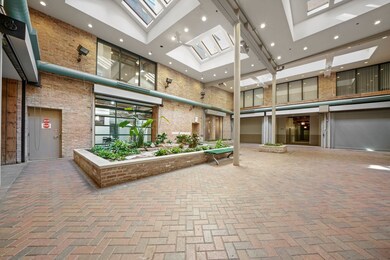 unlisted-address, Chicago, IL 60616 - photo 2