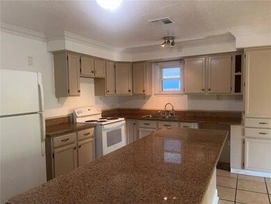 4860 Metropolitan Dr, New Orleans, LA 70126 - photo 2