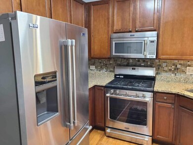 6317 N Sacramento Ave unit 2E, Chicago, IL 60659 - photo 4