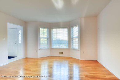 25 N Veronica Ct Old Bridge NJ-small-010