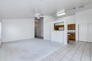 894 S Port Dr, Gilbert, AZ 85233 - photo 4