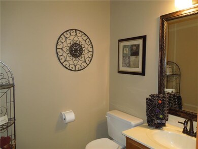 13807 W 76th Cir, Shawnee, KS 66216 - photo 3
