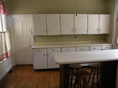 213 Randolph St, Huntington, IN 46750 - photo 4