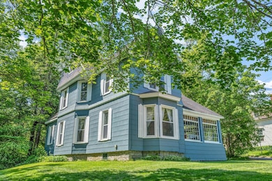 17-web-or-mls-211-main-st