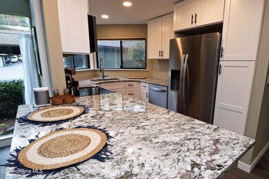 600 W Hubbard Avenue #49