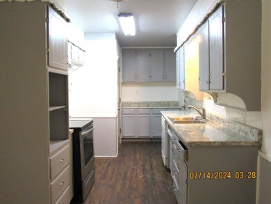 7909 Standley St, North Richland Hills, TX 76180 - photo 6