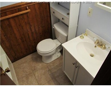 Master Bath/Spa.
