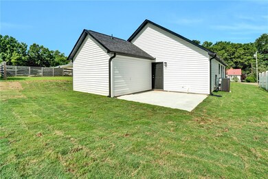 1938 Inman Dr, Anderson, SC 29625 - photo 5