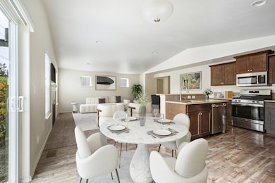 2939 NE Quiet Canyon Dr, Bend, OR 97701 - photo 7