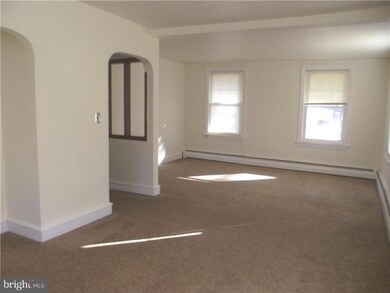 210 Delaware St unit 2ND FL, Woodbury, NJ 08096 - photo 5