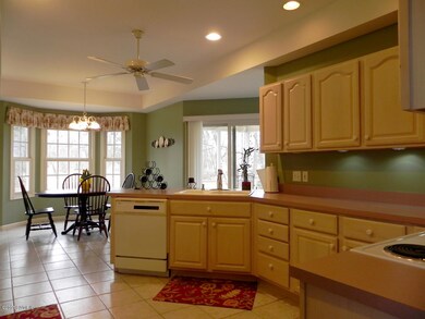 Kitchen & Breakfast Nook.jpg