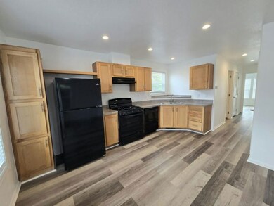 3642 Boulder Hwy unit 63, Las Vegas, NV 89121 - photo 2