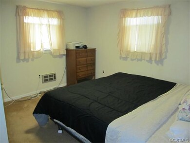 682 S Lakeshore Dr, Louisa, VA 23093 - photo 7