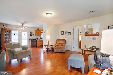 9066 Rosebud Dr, Greencastle, PA 17225 - photo 5