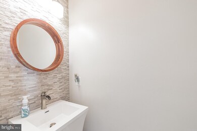 9519 Georgian Way, Owings Mills, MD 21117 - photo 5