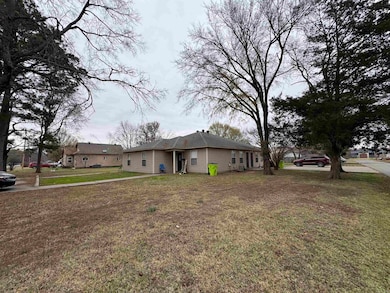 1611 S Grand Ave, Stuttgart, AR 72160 - photo 4