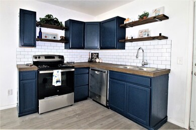 5211 W Belt St, Brazoria, TX 77422 - photo 3