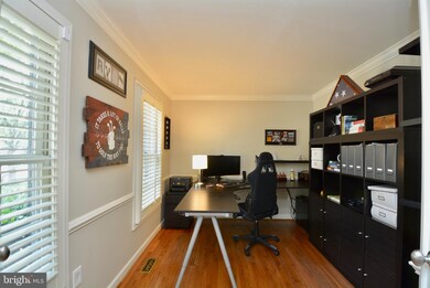 8506 Century Oak Ct, Fairfax Station, VA 22039 - photo 7