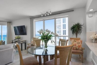 Sterling Sands 714 dining
