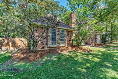 302 Camelia Trail-2