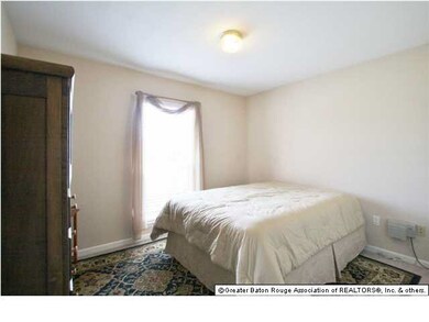 FRONT BEDROOM