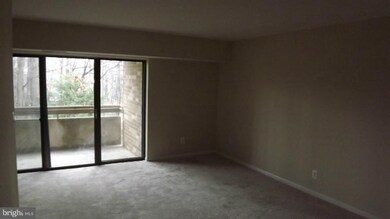 2307 Freetown Ct unit 17/12C, Reston, VA 20191 - photo 2