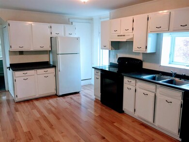 293 Dover Point Rd, Dover, NH 03820 - photo 2