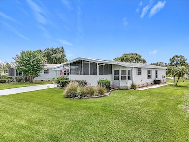 2913 Manatee Rd, Tavares, FL 32778 - photo 2