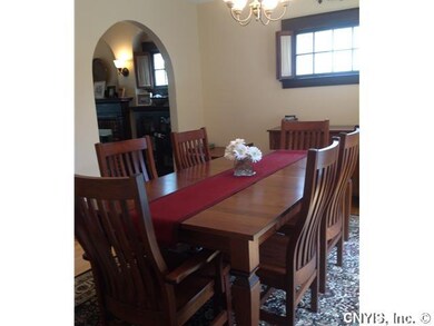 Dining Room. Spacious dining room.
