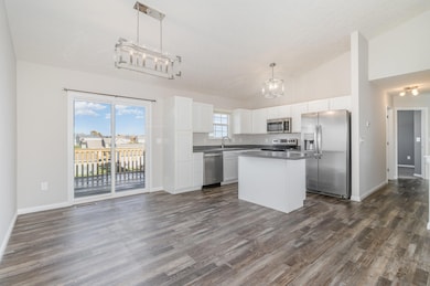 556 Summer Pointe Dr, Walton, KY 41094 - photo 2