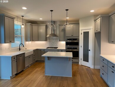 302 SW 18th Ave, Canby, OR 97013 - photo 6