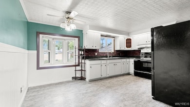 883 Sherwood Ct, Depew, NY 14043 - photo 7