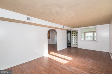 2436 Lodge Farm Rd, Sparrows Point, MD 21219 - photo 7