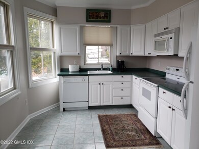 391 E Putnam Ave unit 2, Cos Cob, CT 06807 - photo 2