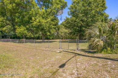 5735 Adair Cir, Jacksonville, FL 32210 - photo 4