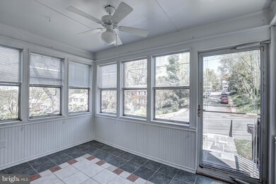 2633 Farmington Dr, Alexandria, VA 22303 - photo 5