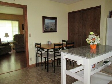 1404 Gleneagles Dr, Kokomo, IN 46902 - photo 5