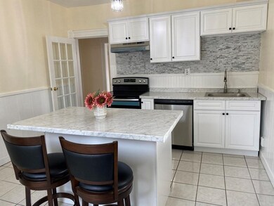 49 Euclid Ave unit 2, Springfield, MA 01108 - photo 5